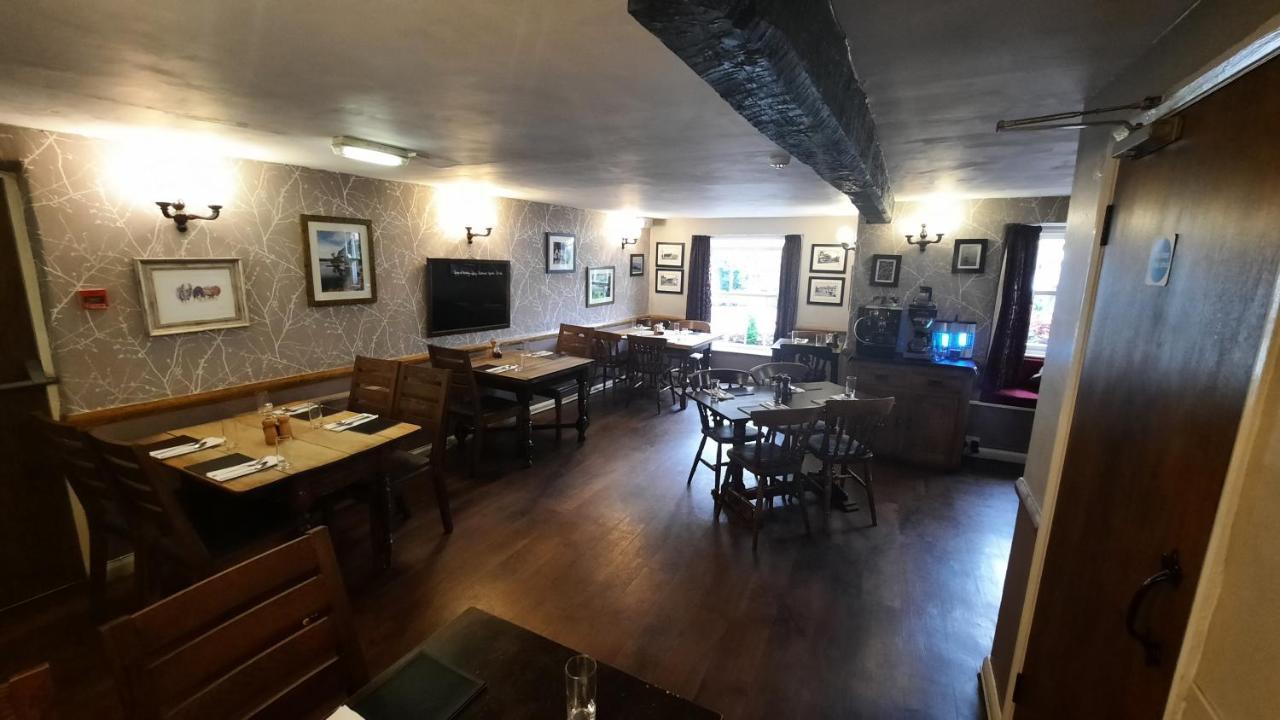 Kings Arms Hotel Hawkshead Eksteriør billede